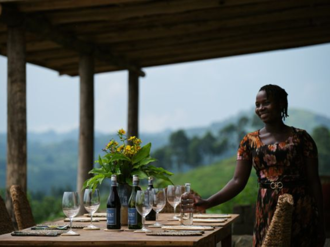 17 Kibale Lodge Main Building Veranda