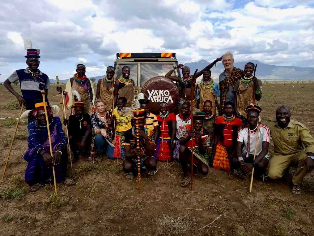 Bezoek aan karamojong stam