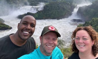 Oeganda waterval Stefan en janneke