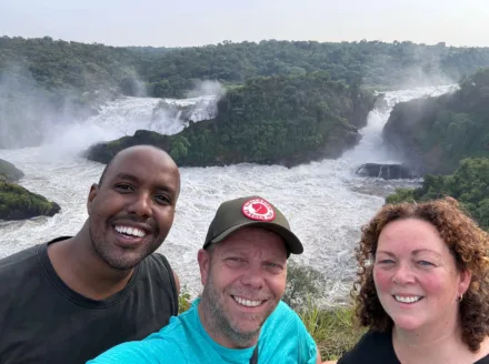 Oeganda waterval Stefan en janneke